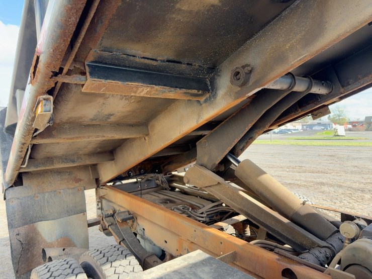 2008-ford-f550-xl-image-21