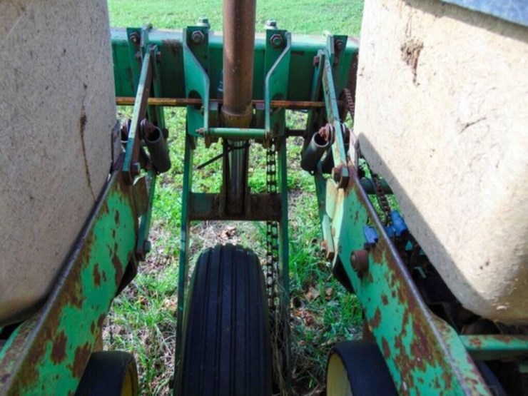 john-deere-7000-image-7