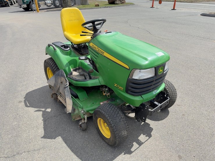 john-deere-x720-image-6
