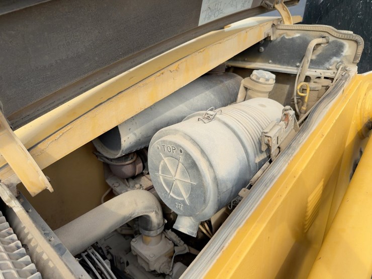 2000-caterpillar-416c-image-16