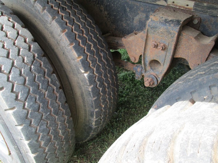 1969-chevrolet-c60-image-13