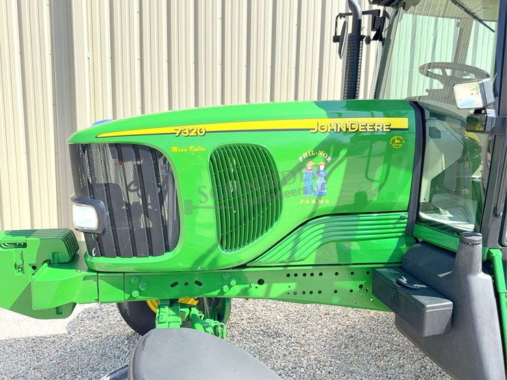 2004-john-deere-7320-image-98