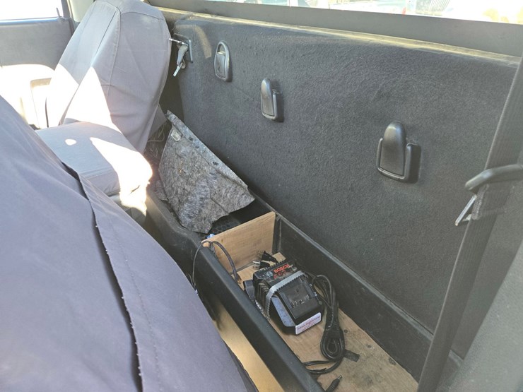 2017-massey-ferguson-8-image-52