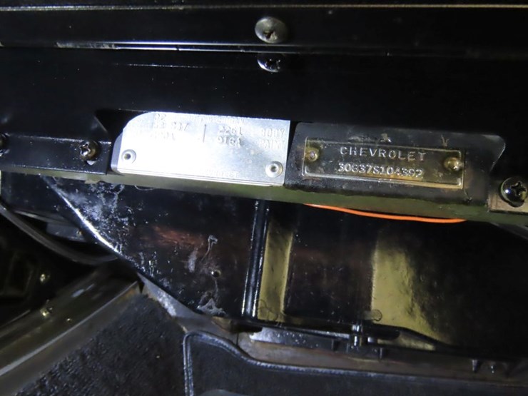 1963-chevrolet-corvette-stingray-split-window-coupe-image-23