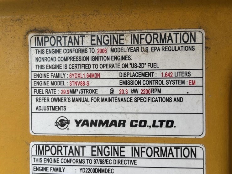 2006-deere-27d-image-46