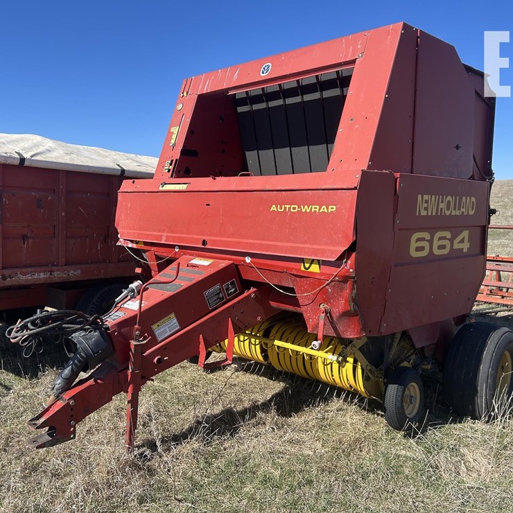 NEW HOLLAND 664