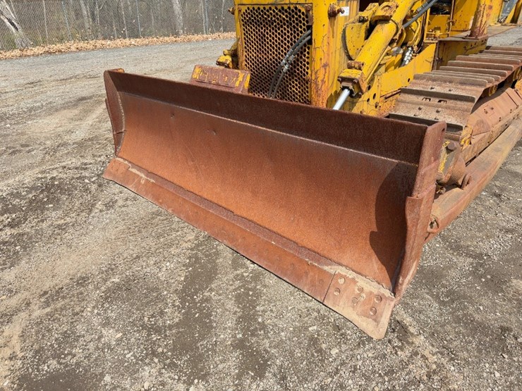 caterpillar-d6-image-9