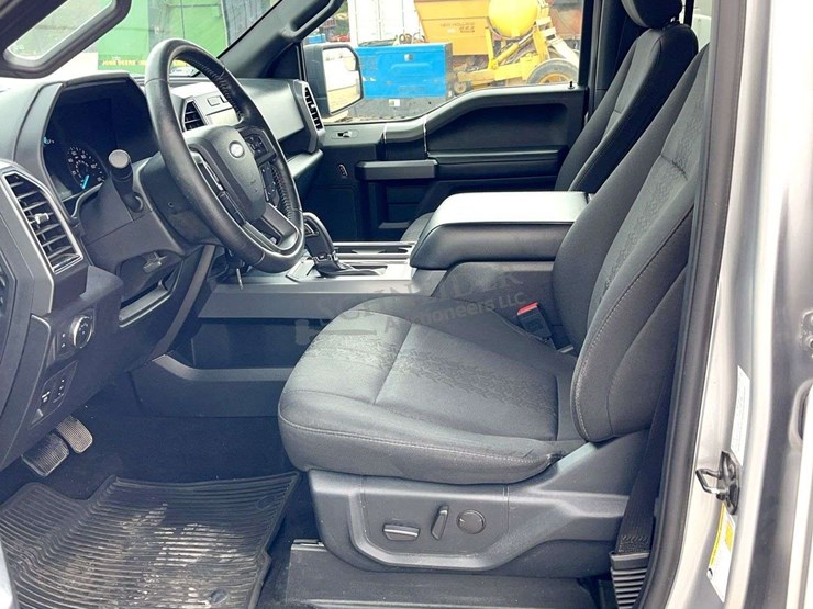 2020-ford-f150-image-33