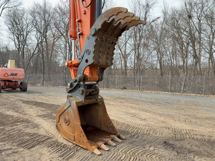 2018-hitachi-zx250-lc-6n-----image-10