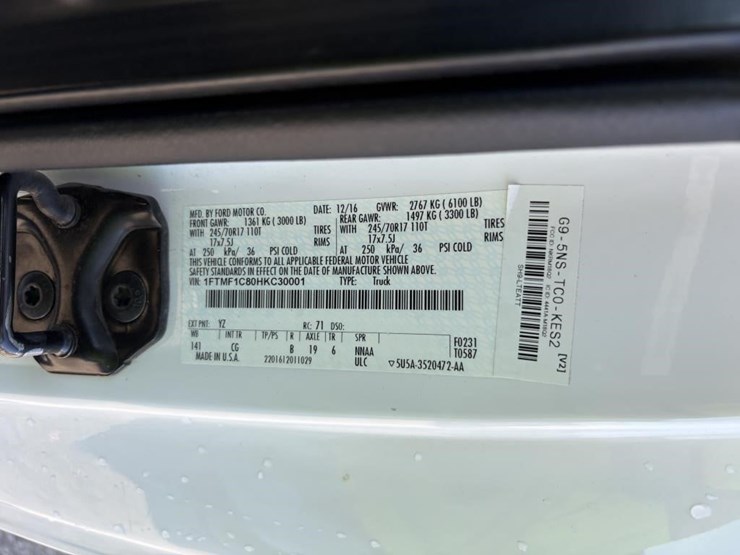 2017-ford-f150-xl-image-17