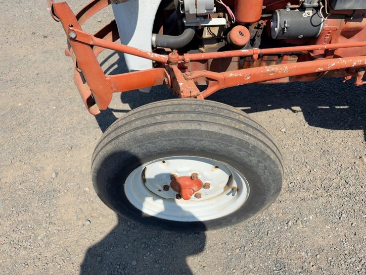 ford-tractor-image-11