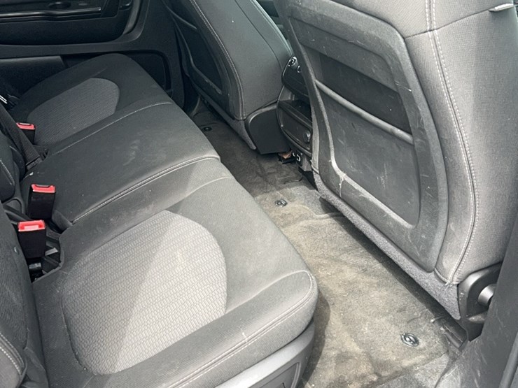 2017-chevrolet-traverse-image-22