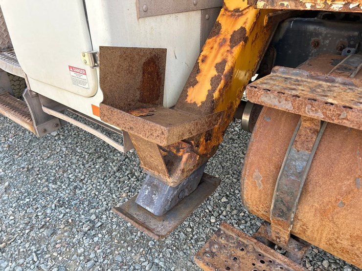 2010-international-4400-sba-image-31