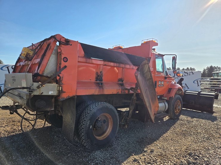 2002-international-7300-image-5