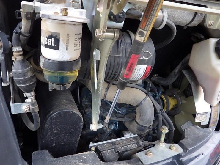 2020-bobcat-e26-image-9