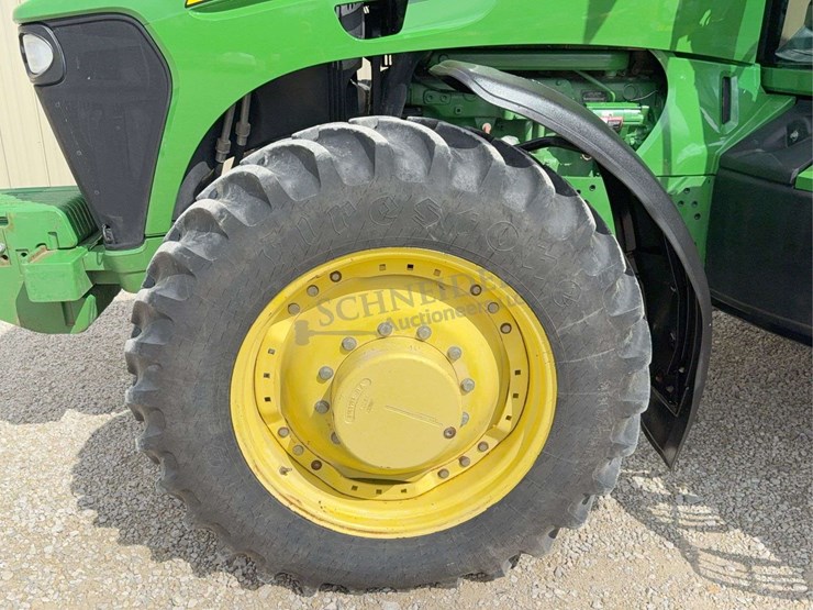 john-deere-200-image-104