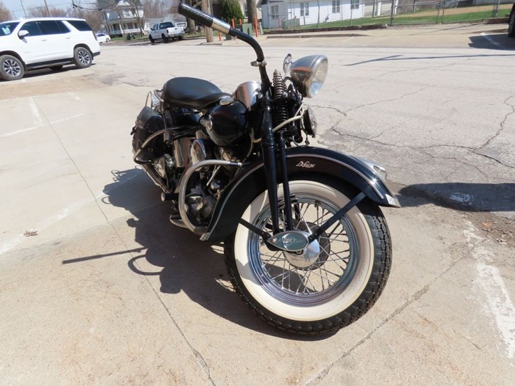 1948-harley-davidson-motorcycle-image-13