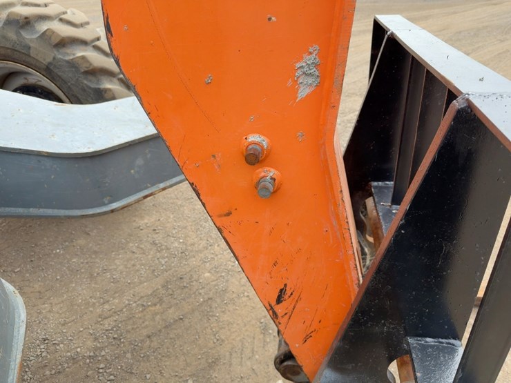 2006-jlg-g10-55a-image-9