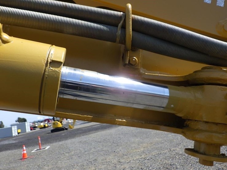 mitsubishi-mxr30-image-24