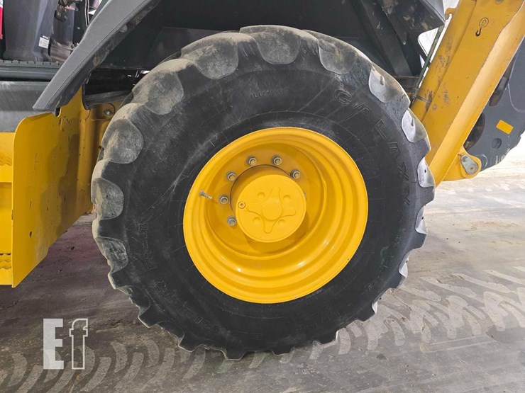 2023-deere-320-p-tier-image-32