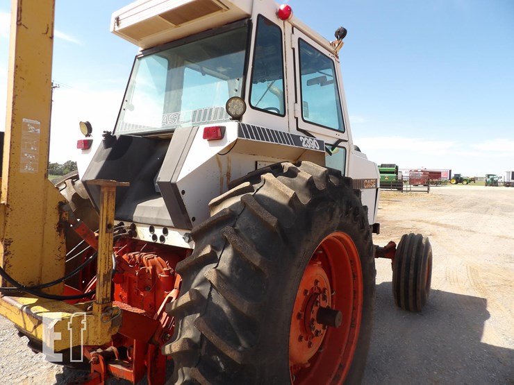 j-i-case-2390-image-6