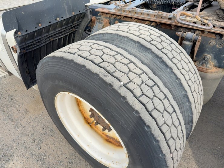 2013-mack-pinnacle-cxu613-image-20