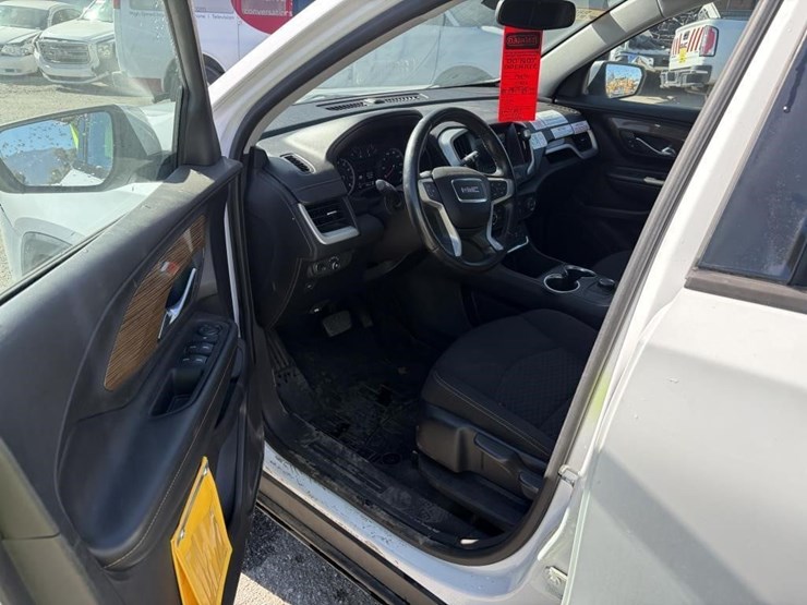 2018-gmc-terrain-sle-image-14