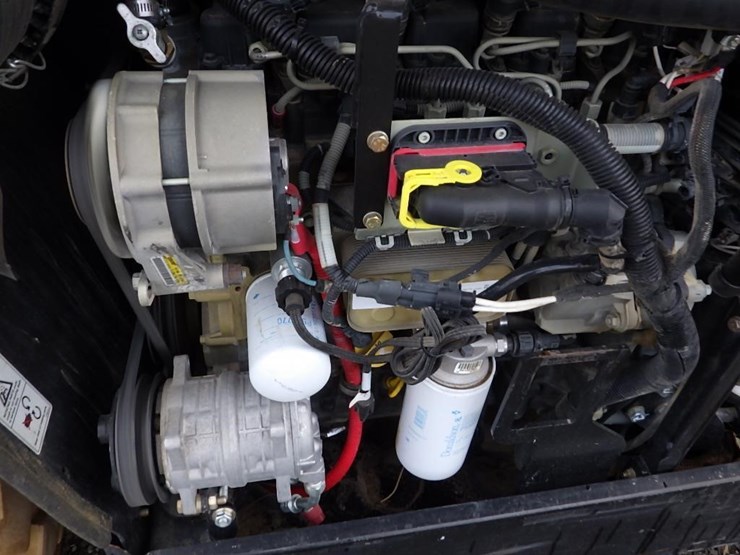 2017-jlg-g5-18a-image-11