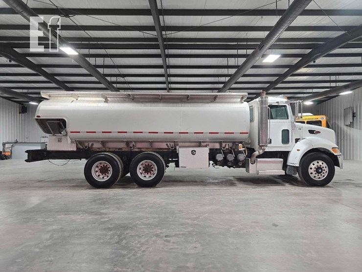 2009-peterbilt-340-image-6