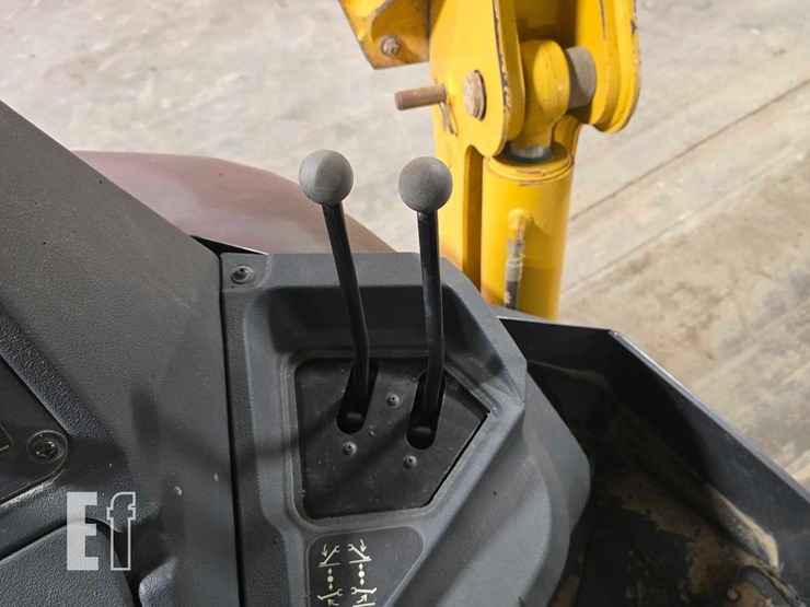 2023-deere-320-p-tier-image-25