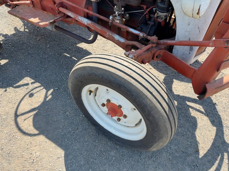 ford-tractor-image-8