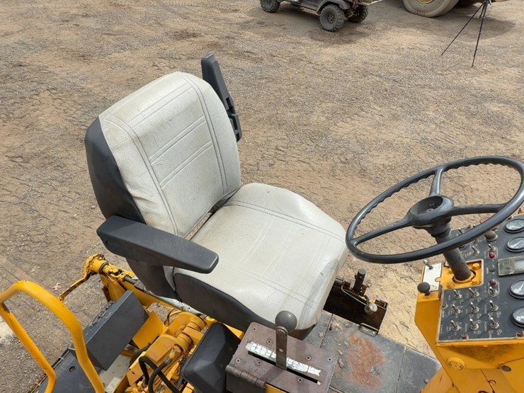 2000-blaw-knox-pf2181-image-30