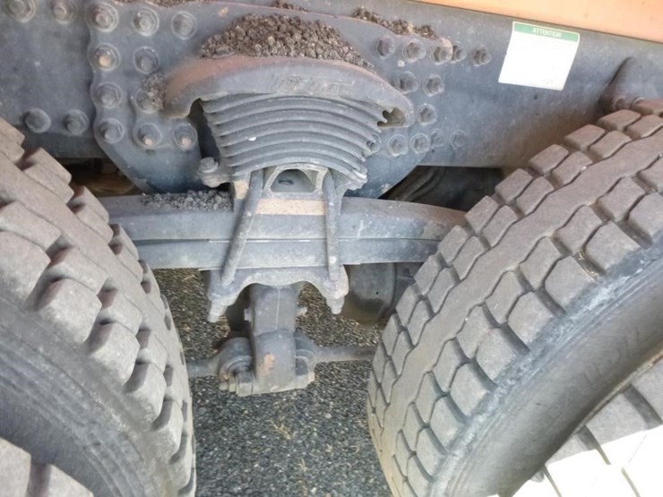 2002-caterpillar-c12-image-33