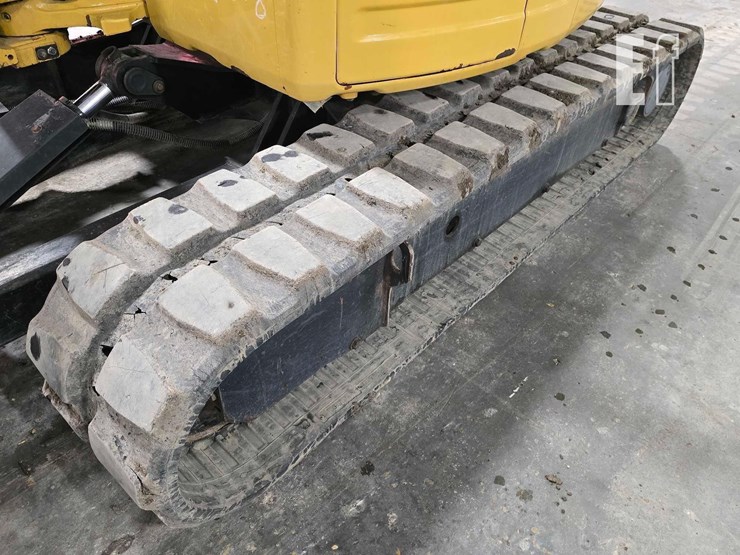 2016-caterpillar-305e2-cr-image-32