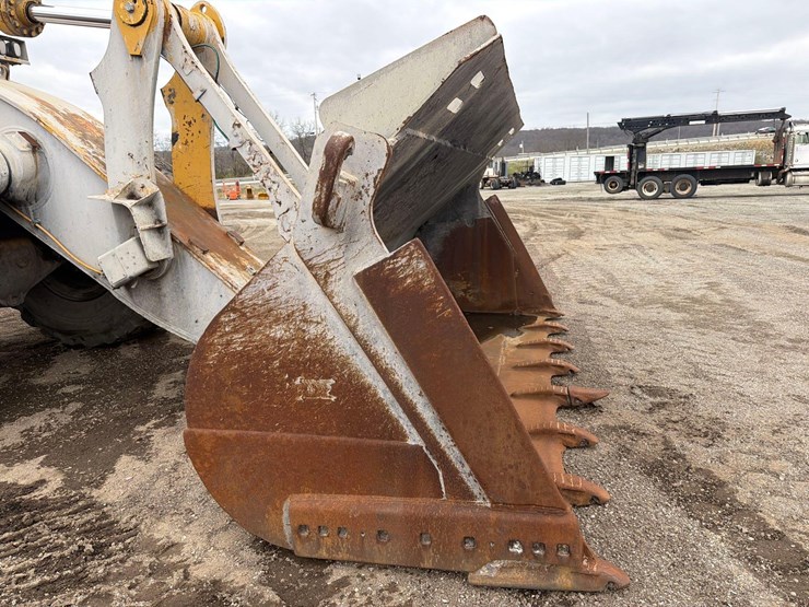 caterpillar-988g-image-14