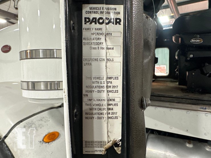 2017-peterbilt-367-image-37