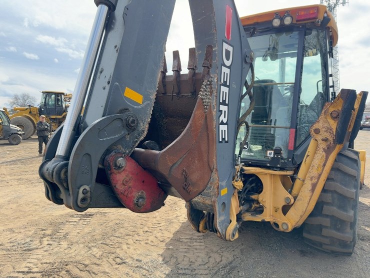 2012-deere-410k-image-18