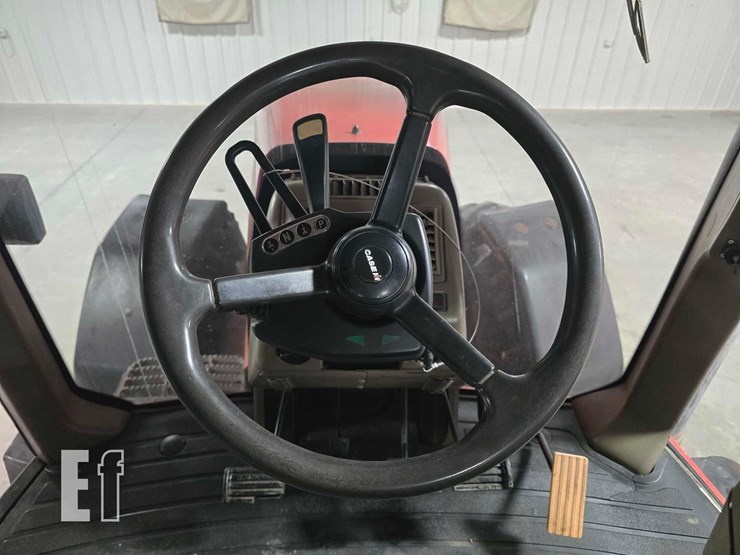 case-ih-magnum-245-image-12