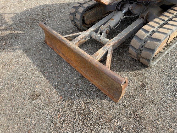 2004-volvo-ec35-image-16