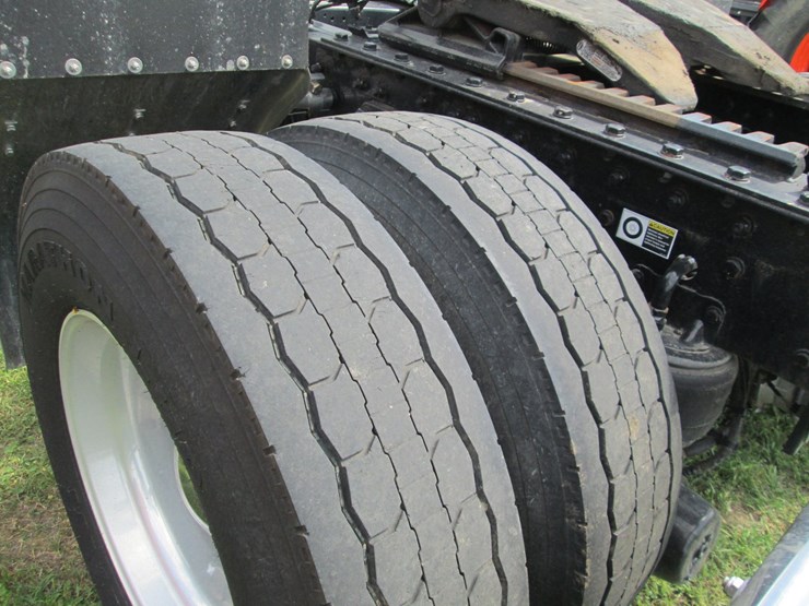 2020-kenworth-t680-image-5