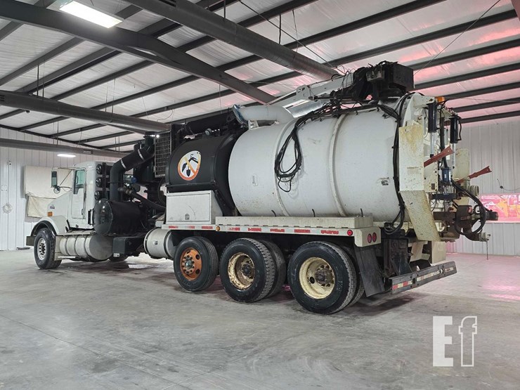 2014-kenworth-t800-image-4