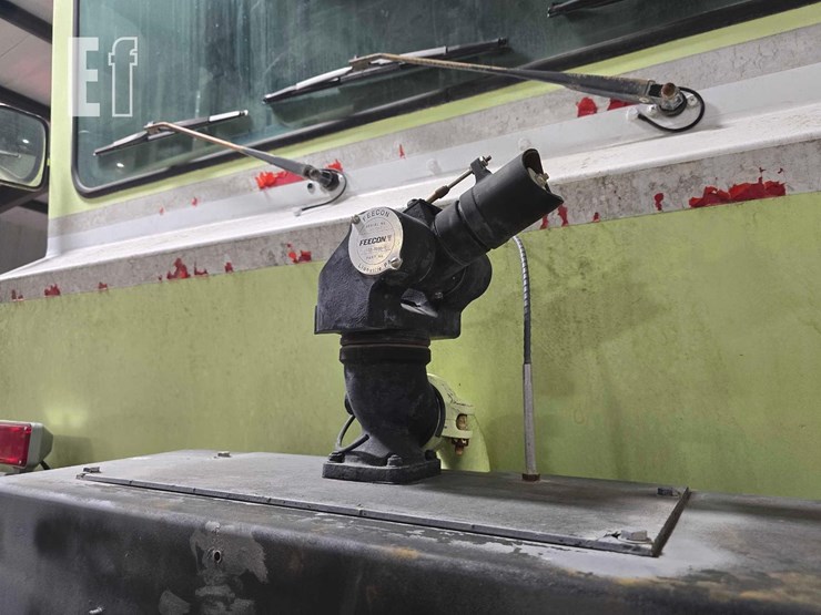 1996-oshkosh-t1500-image-22