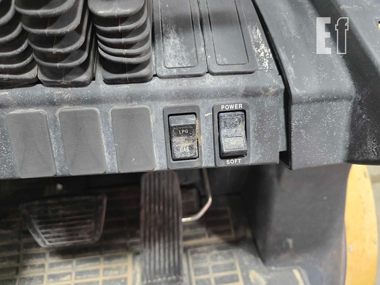 2019-caterpillar-gp25n-image-20