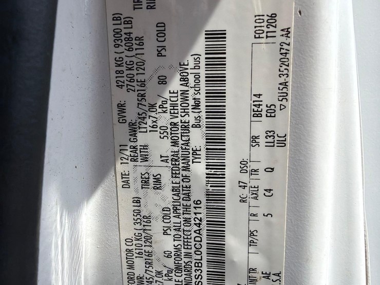 2012-ford-e350-image-15