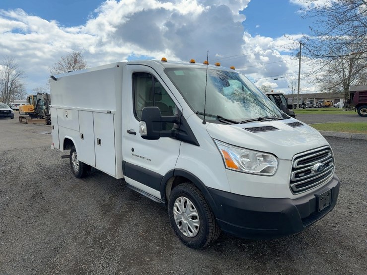 2019-utility-van-image-7
