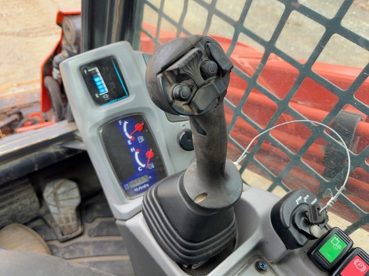 2020-kubota-svl95-2s-image-23