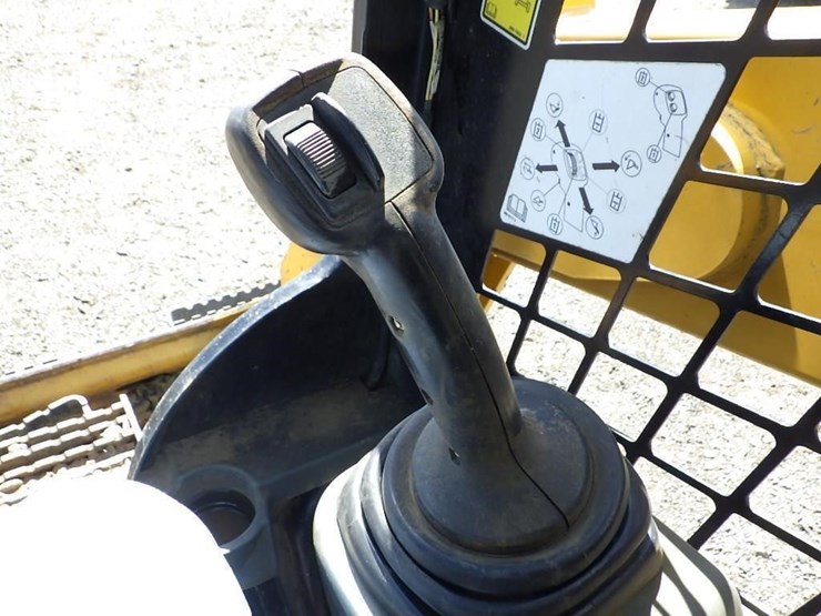 caterpillar-239d-image-23