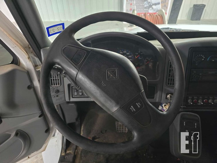 2007-international-durastar-4300-image-10