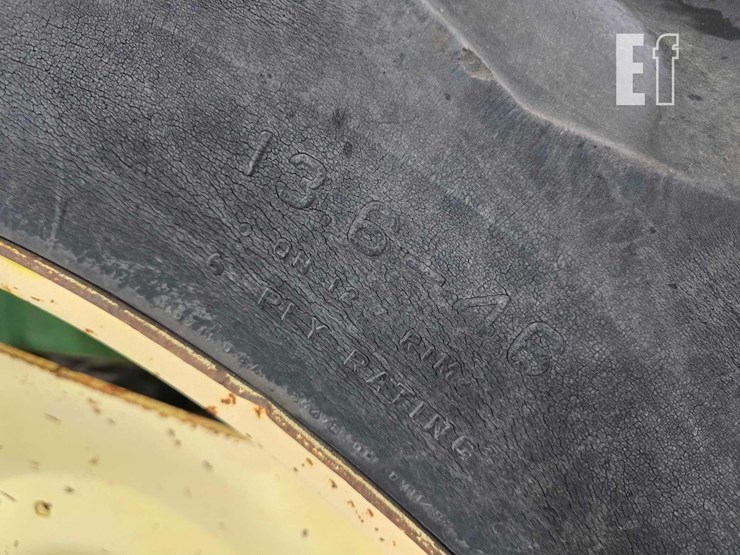 john-deere-6220-image-24