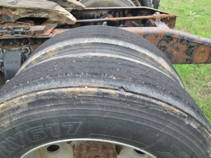 #46169-•-2007-freightliner-columbia-t/a-sleeper-truck-tractor-1fuja6cy07lx38975-image-7